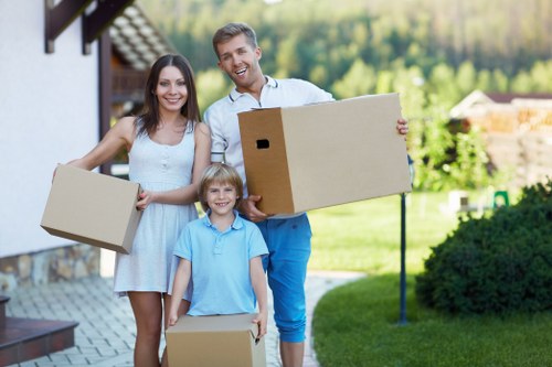 Packing and loading help for a man with van move in Marylebone